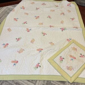 Pottery Barn Kids 2 pc girls flower Embroidered twin Quilt & Sham
